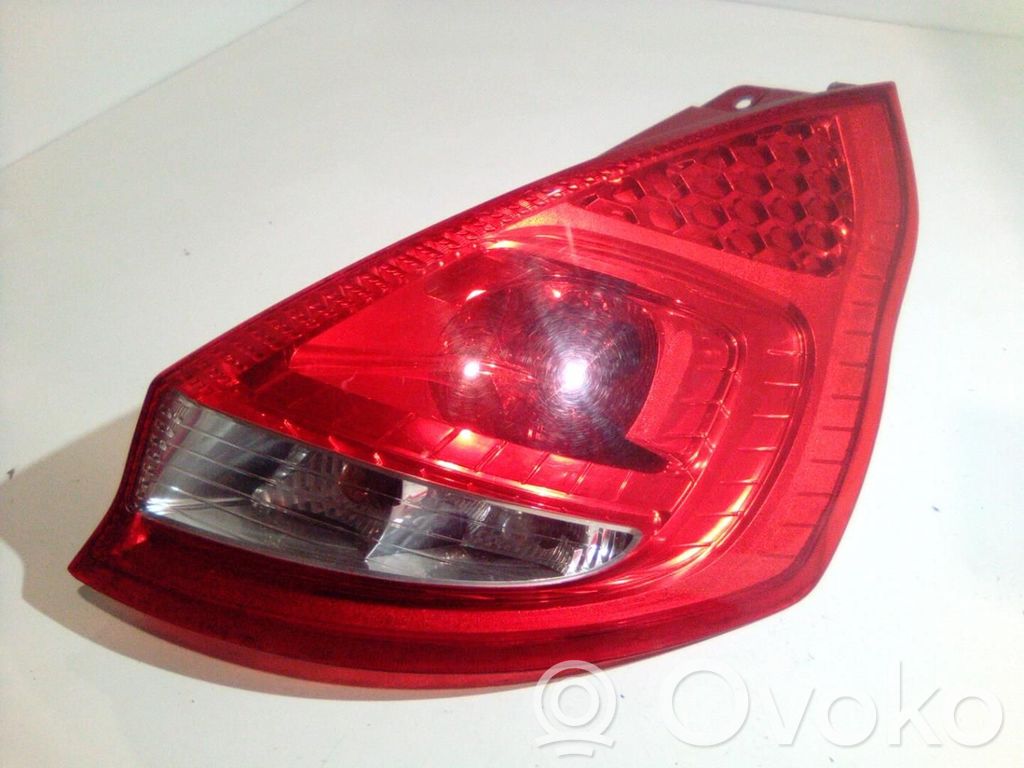 Ford Fiesta Aizmugurējais lukturis virsbūvē 