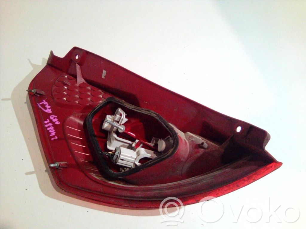 Ford Fiesta Aizmugurējais lukturis virsbūvē 