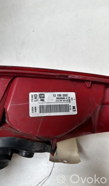 Opel Corsa D Aizmugurējais lukturis virsbūvē 