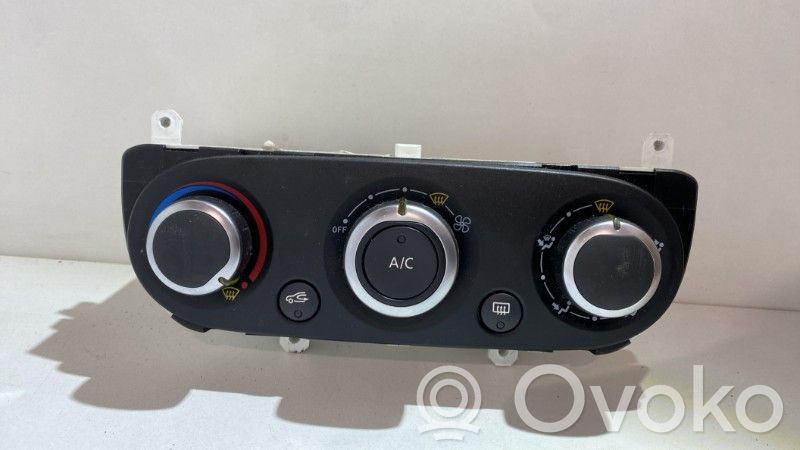 Renault Clio IV Climate control unit 