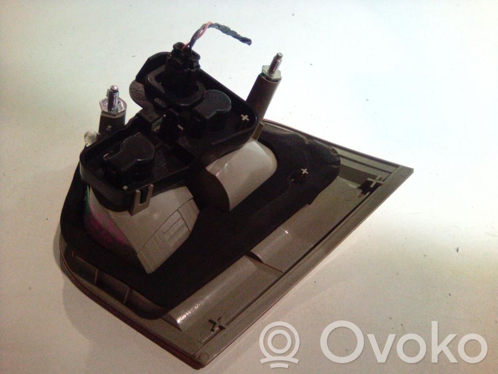 Renault Fluence Lampy tylnej klapy bagażnika 