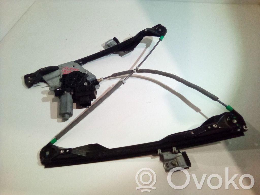 Ford Focus Regulador de puerta delantera con motor 