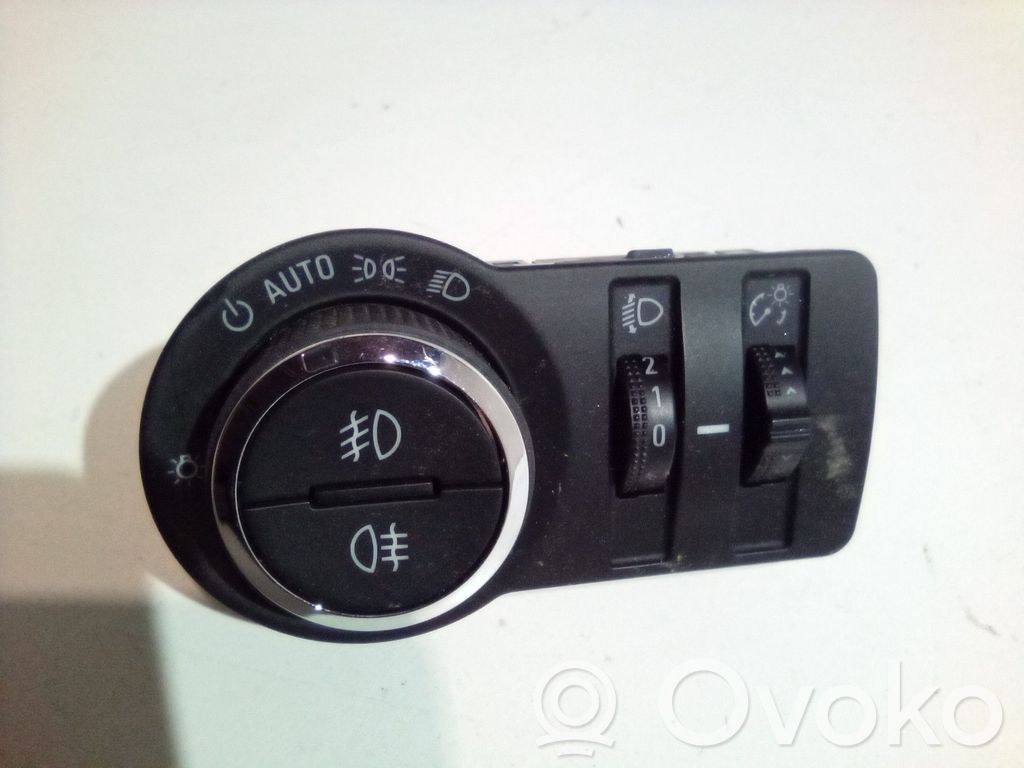Opel Mokka Light switch 