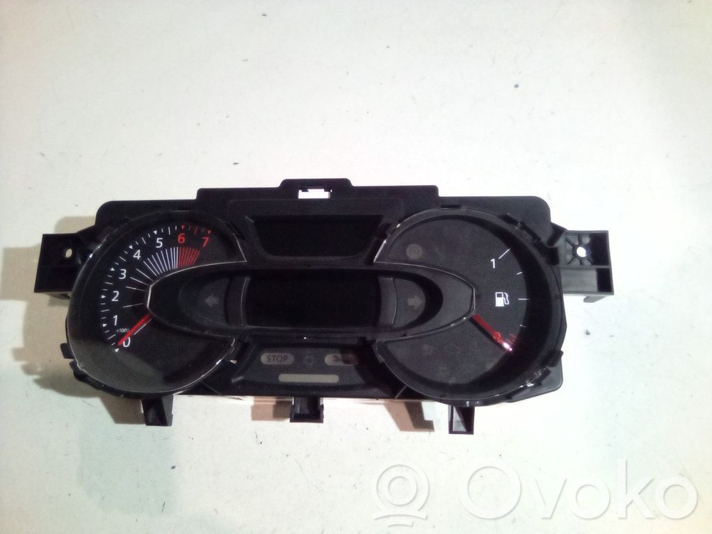 Renault Captur Speedometer (instrument cluster) 