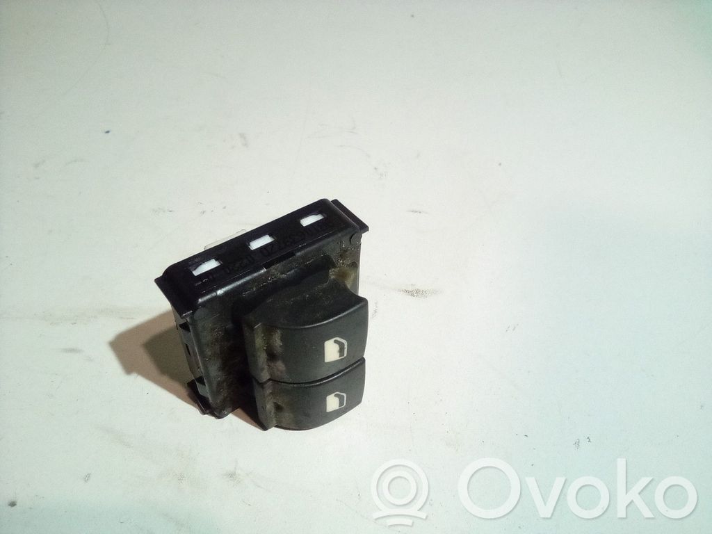 Citroen C4 Cactus Electric window control switch 