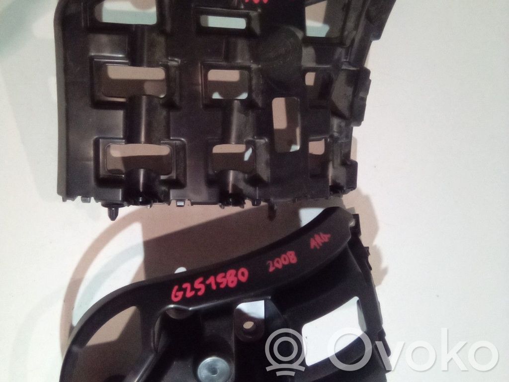 Peugeot 2008 II Soporte de montaje del parachoques trasero 