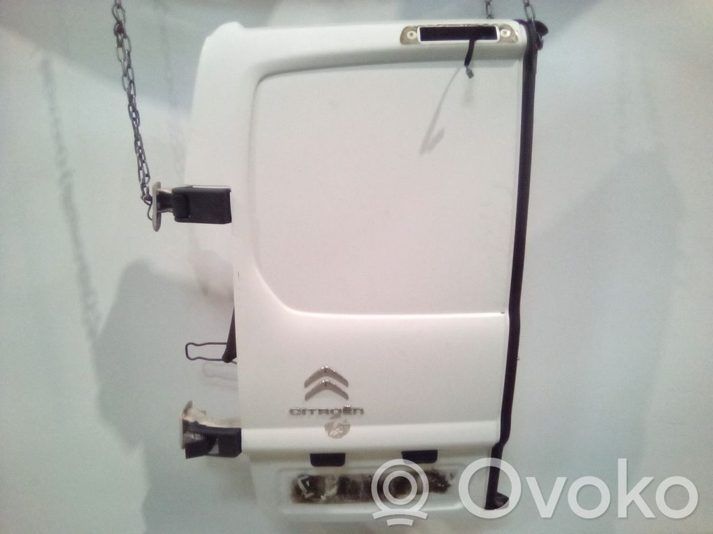 Back/rear loading door   8702A1