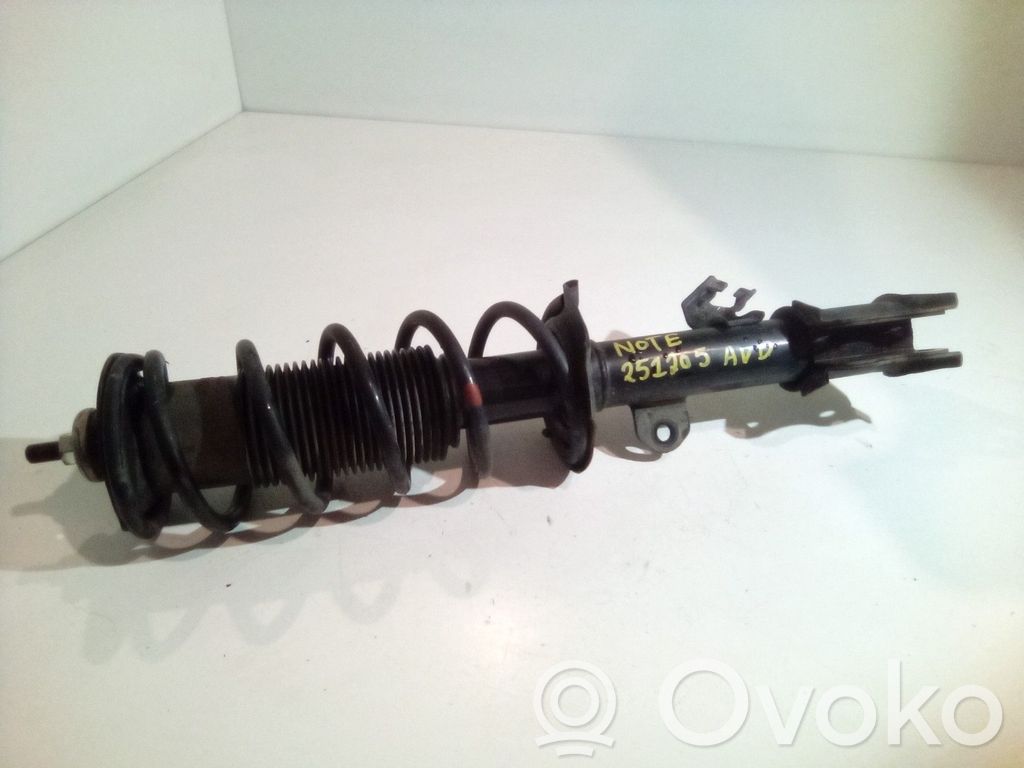 Nissan Note (E12) Stoßdämpfer Federbein 
