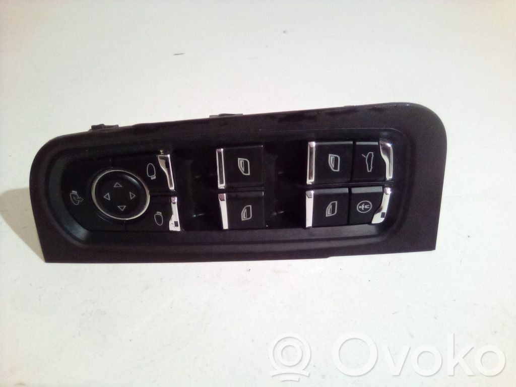Porsche Cayenne (92A) Przyciski szyb 