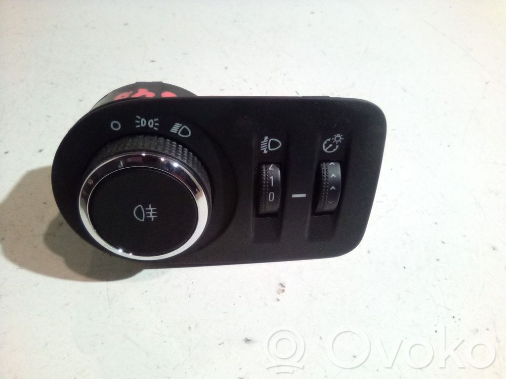Opel Corsa D Comutator lumini 