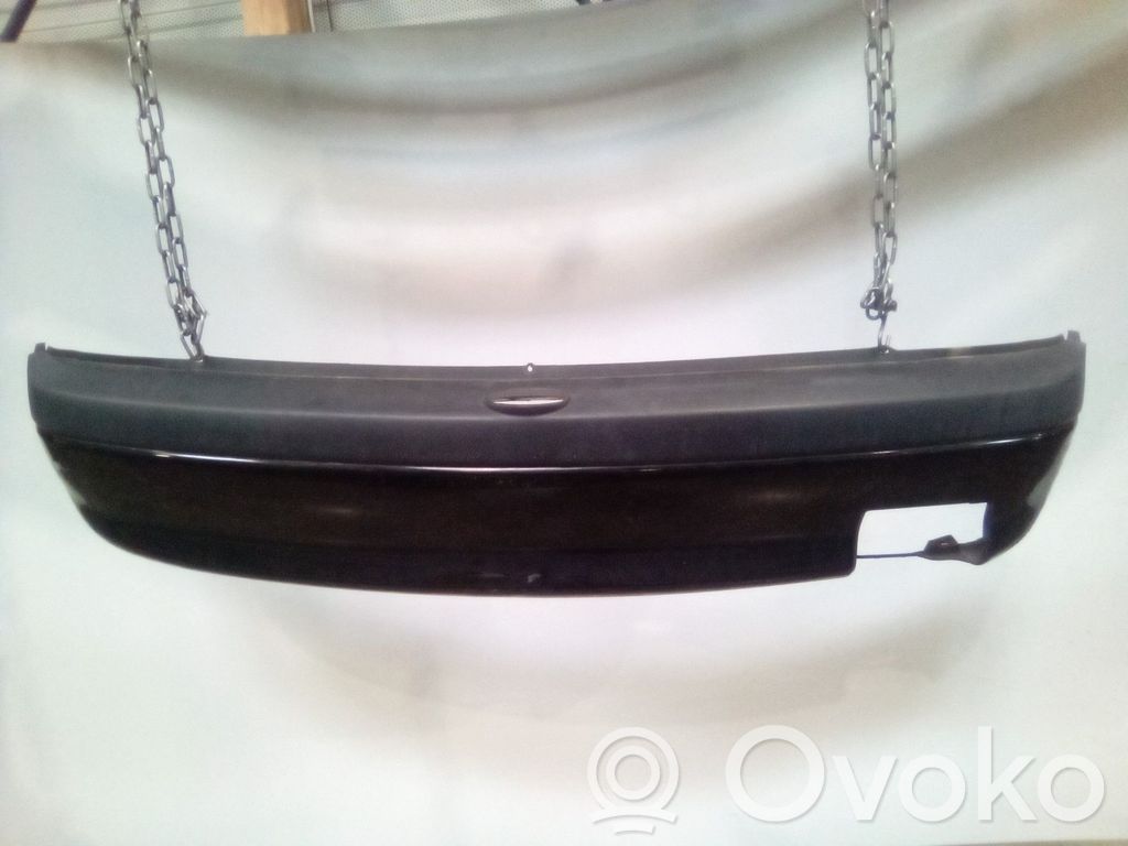 Opel Corsa B Bamperis 