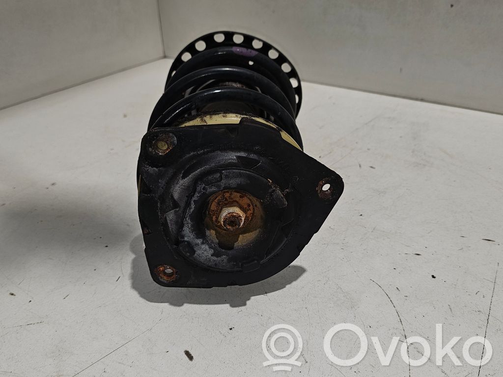 Renault Clio III Ansamblu amortizor cu arc față 
