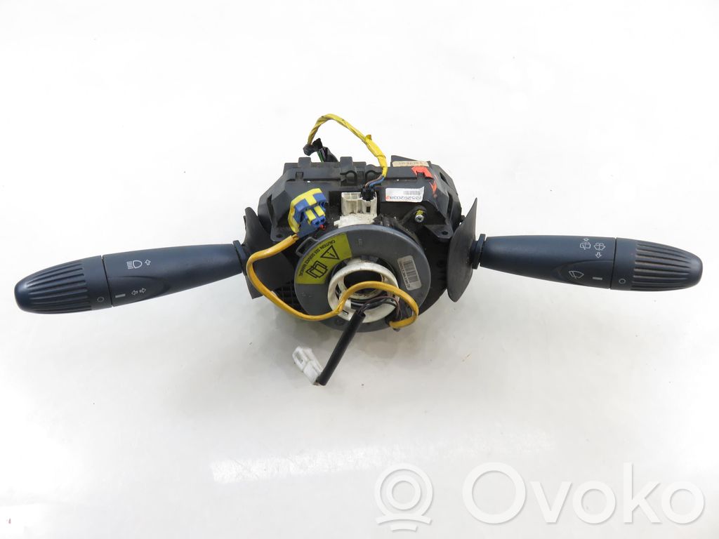 Fiat Doblo Interruptor/palanca de limpiador de luz de giro 