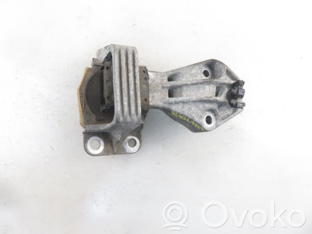 Renault Megane III Engine mount vacuum valve 