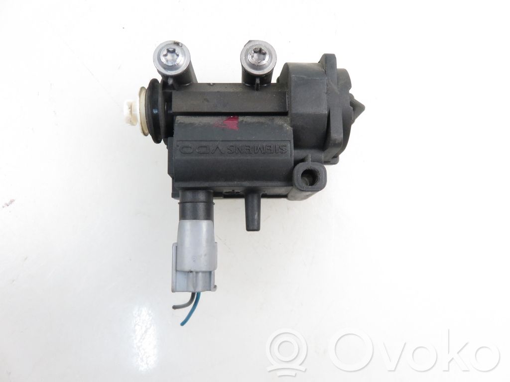 Fuel tank cap lock   6985881,6985881