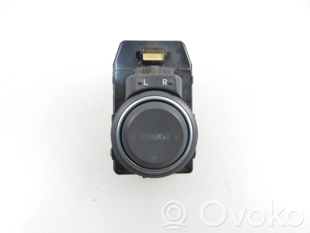Wing mirror switch   202006586,202006586