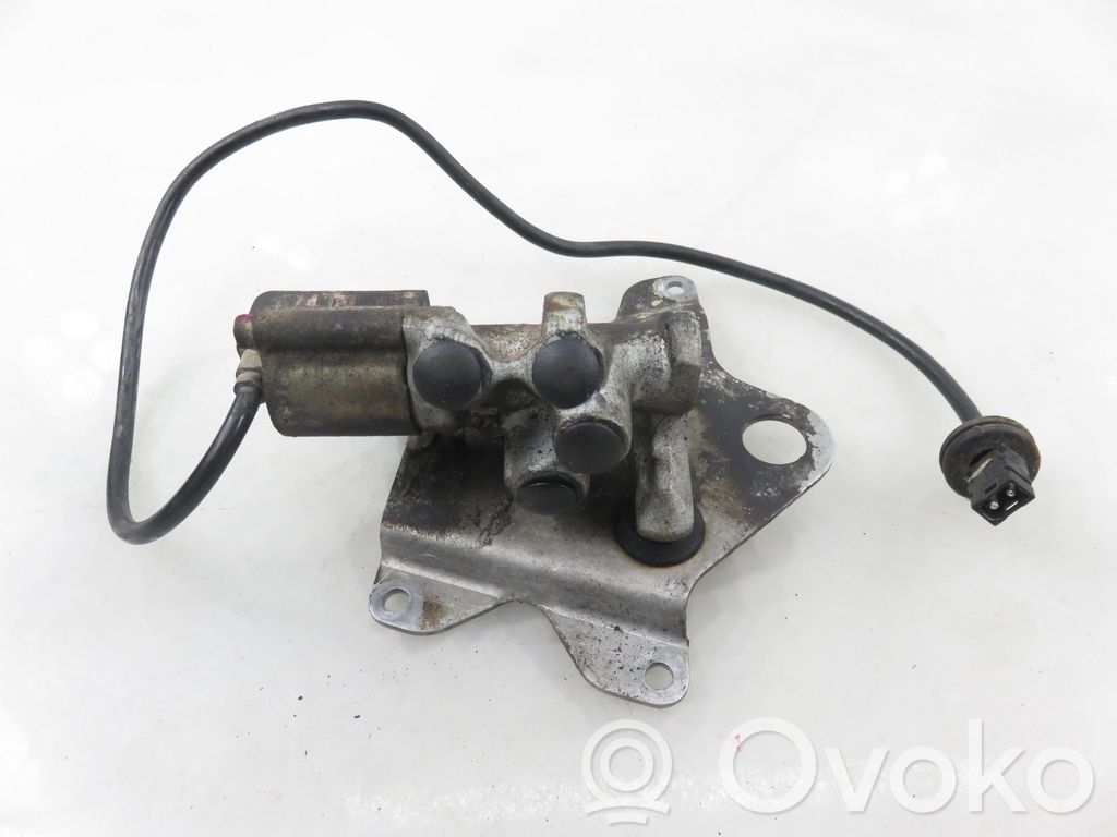 Mercedes-Benz E W124 Valve de freinage 