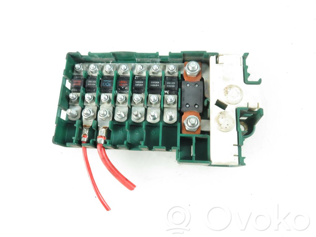 Fuse box set   8367768,8367768