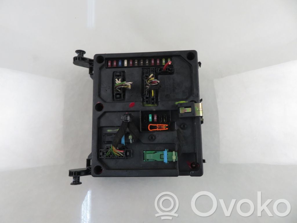 Volkswagen Sharan Central body control module 