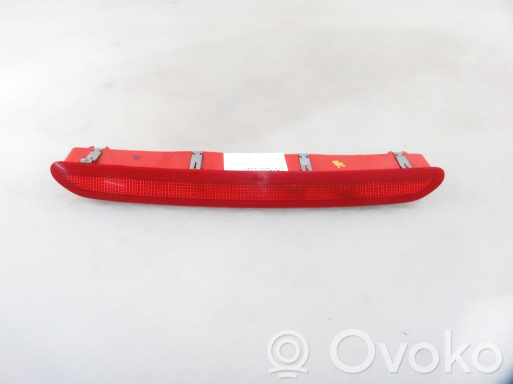 Kolmas/lisäjarruvalo   1K6945097A,1K6945097A