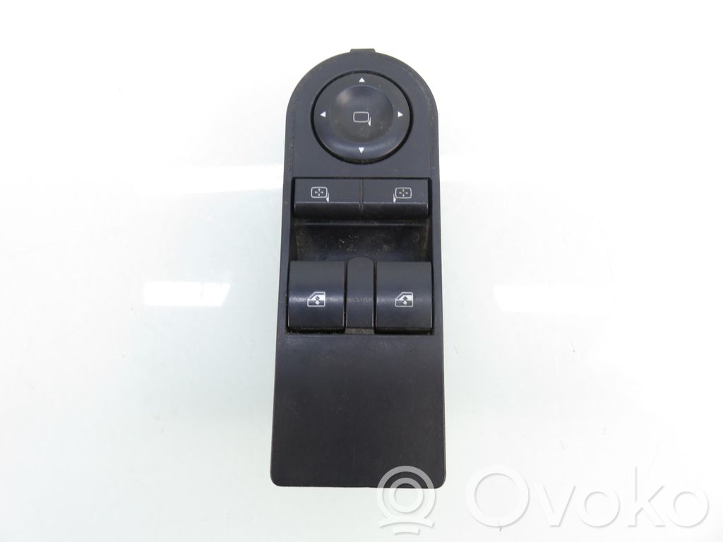 Electric window control switch   13228706,13228706