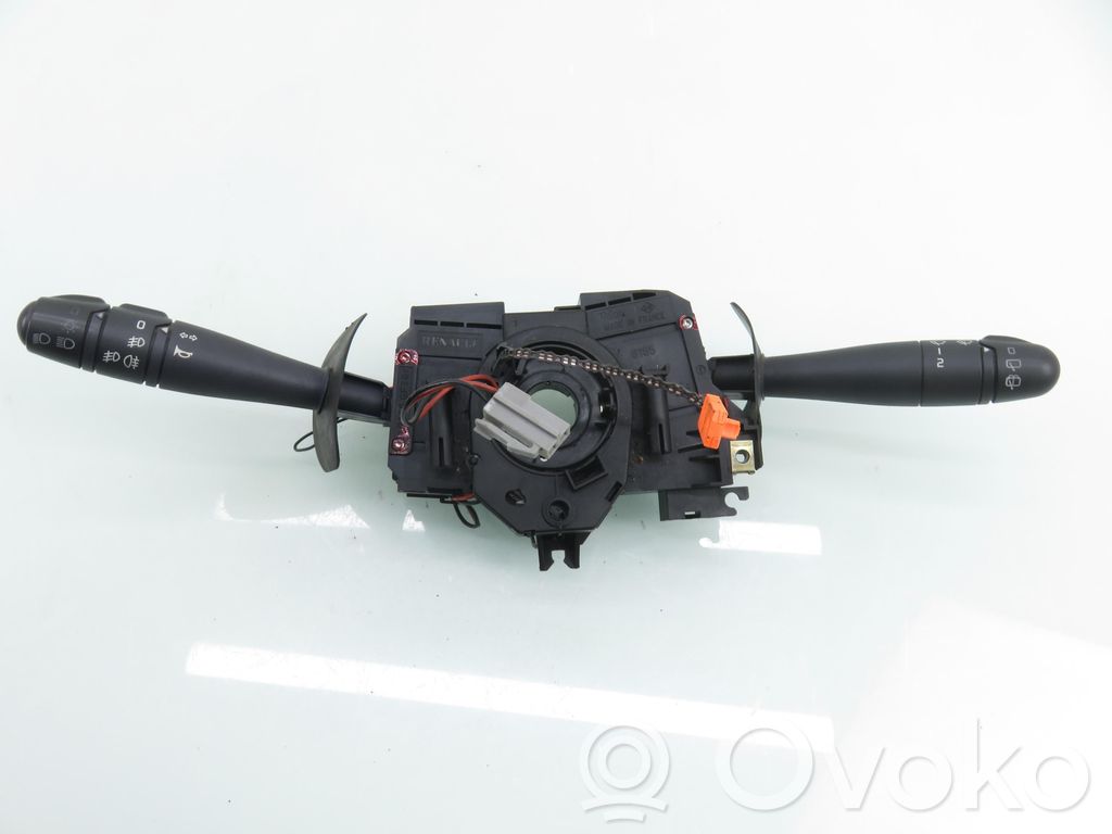 Renault Clio II Interruptor/palanca de limpiador de luz de giro 