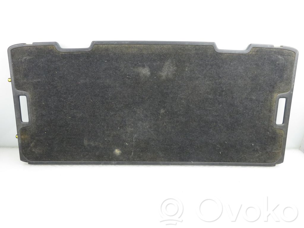 Parcel shelf