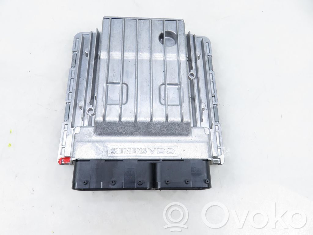 BMW 1 E81 E87 Engine control unit/module 