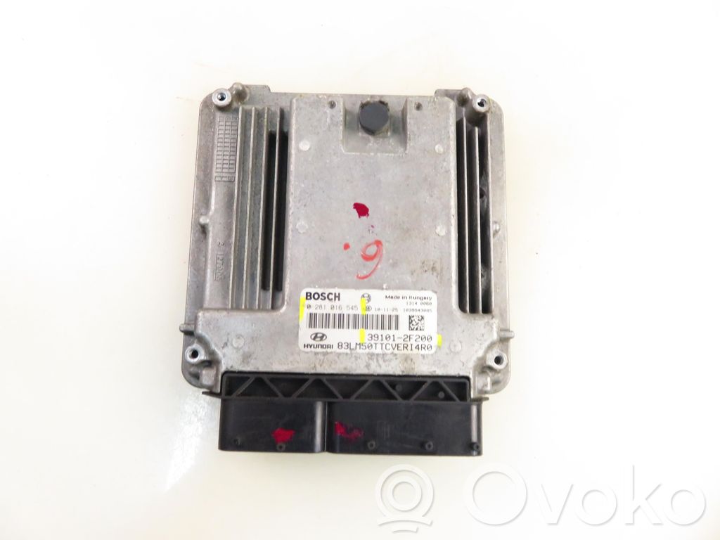 Hyundai ix35 Engine control unit/module 