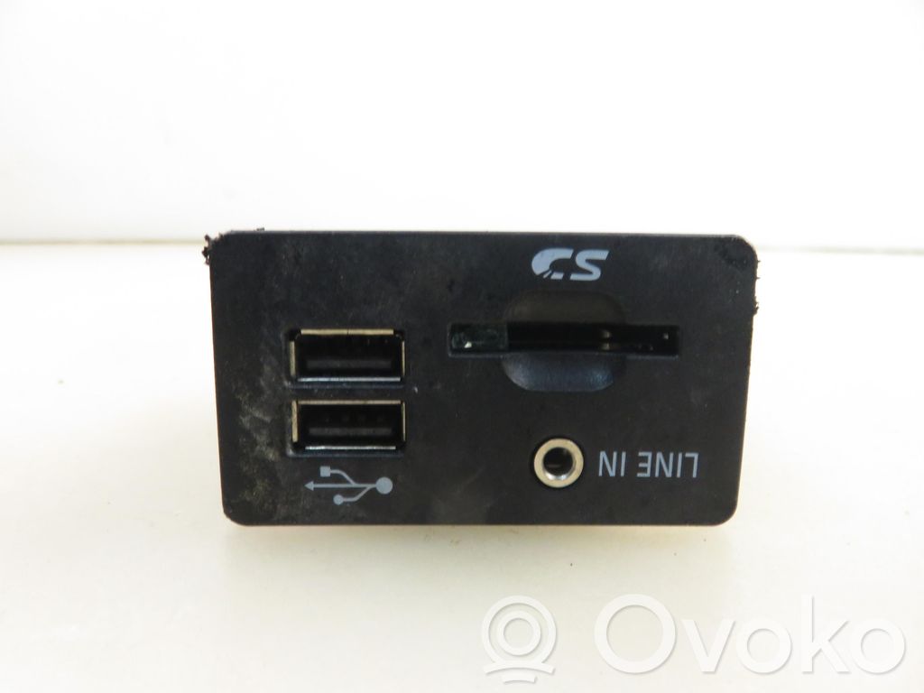 Ford Galaxy USB socket connector 