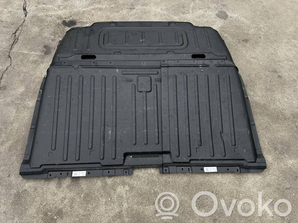Toyota ProAce City Partition between cabin 