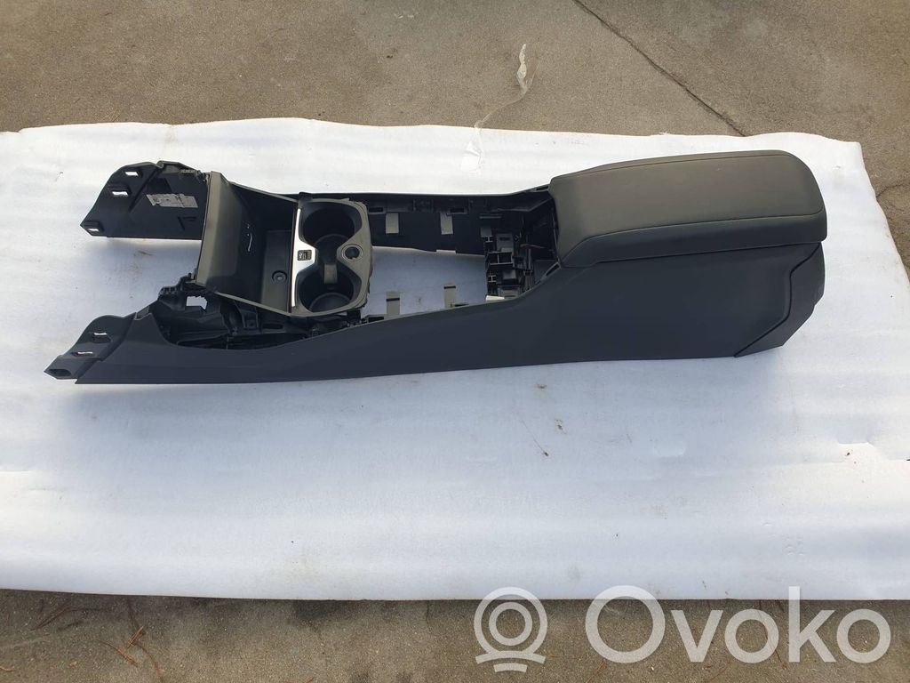 BMW 1 F40 Reposabrazos 