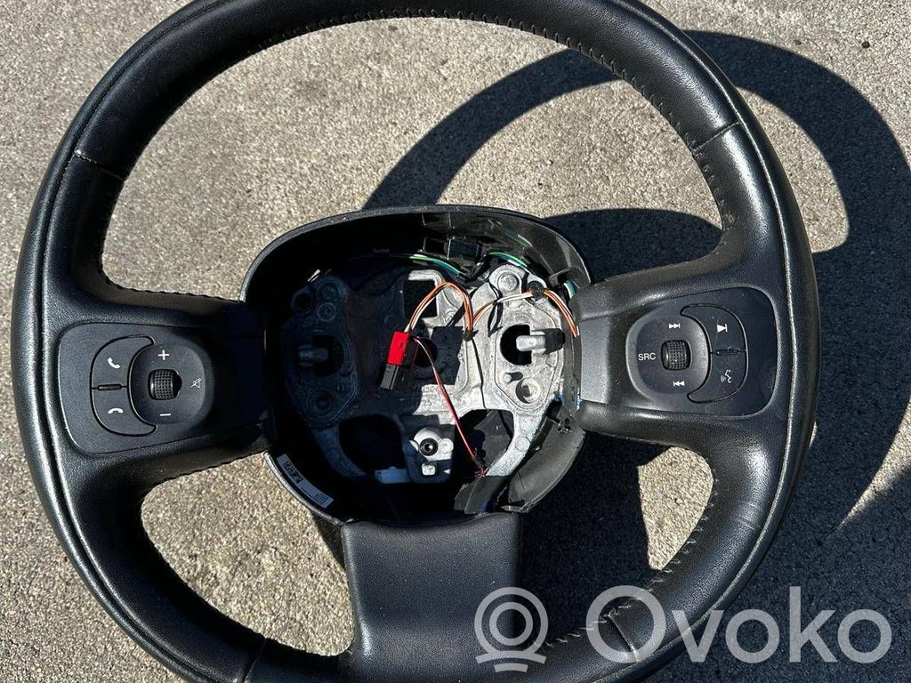 Fiat 500L Ohjauspyörä 