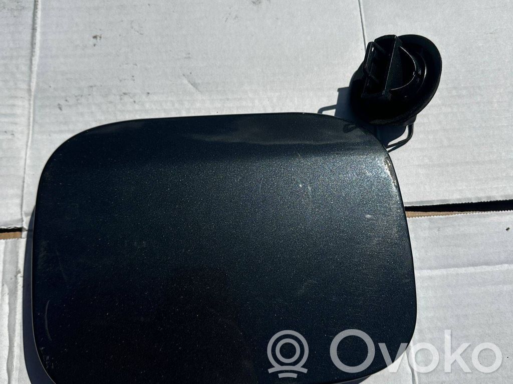 Dacia Sandero II Tapón del depósito de combustible 