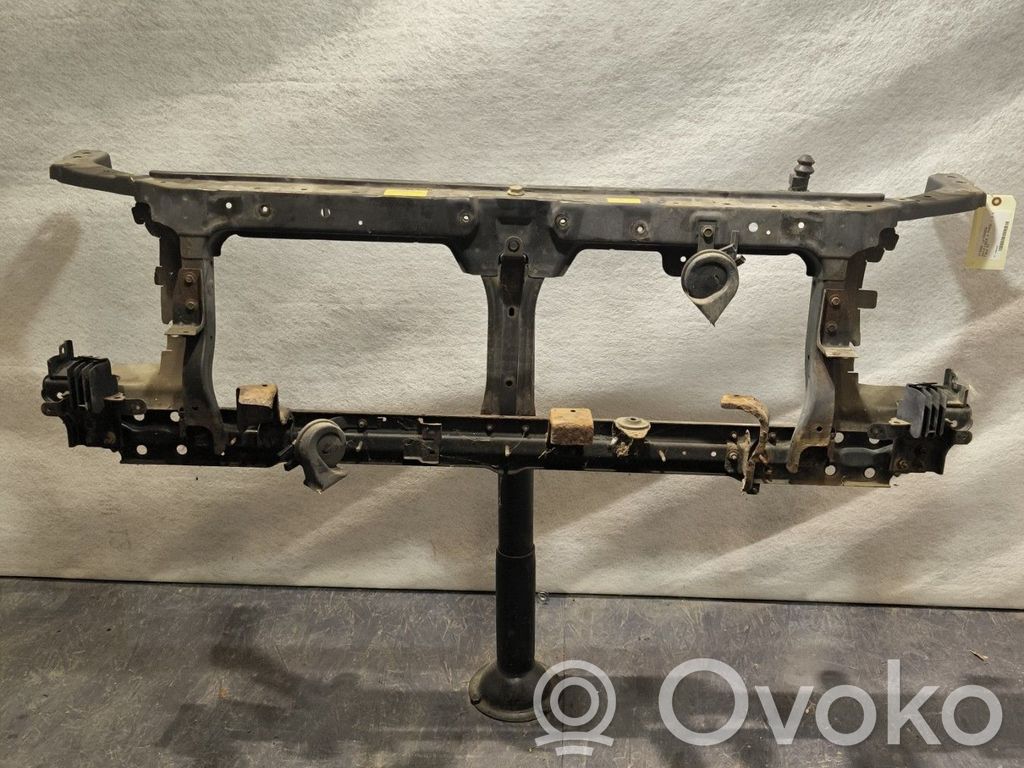 Nissan Pathfinder R51 Jäähdyttimen kehyksen suojapaneeli 