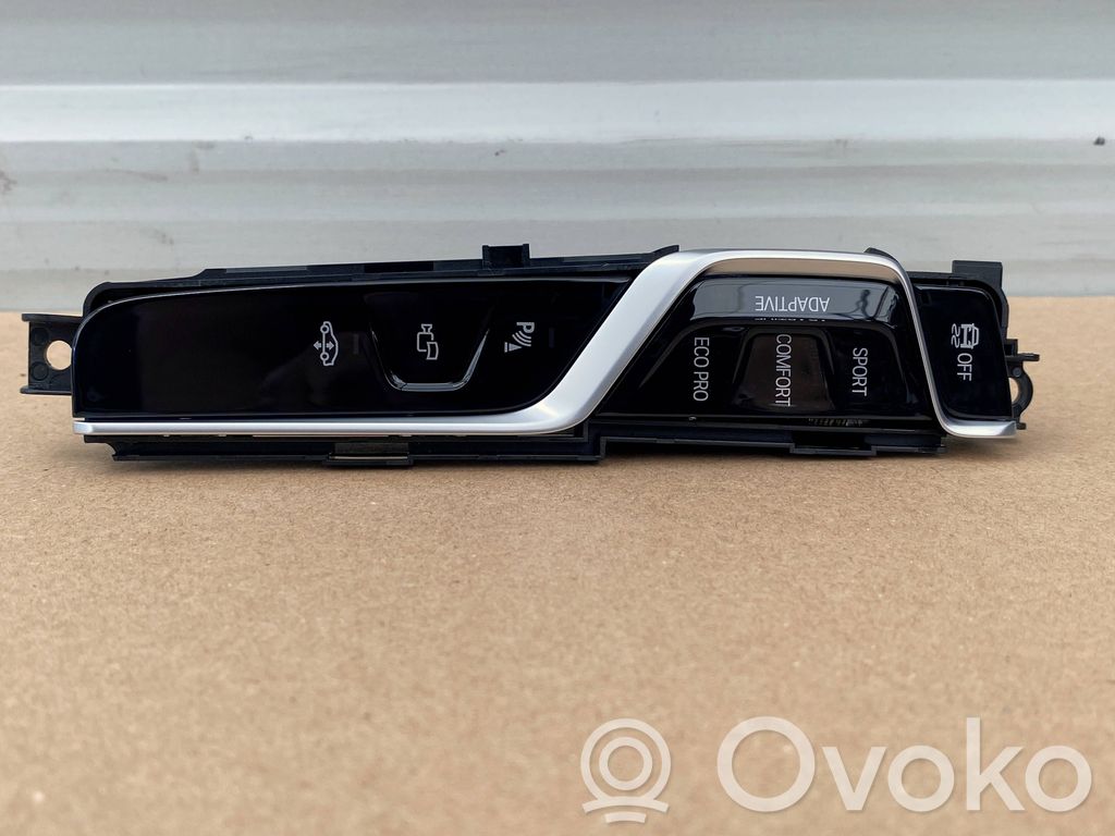BMW 7 G11 G12 Kiti jungtukai/ rankenėlės/ perjungėjai 
