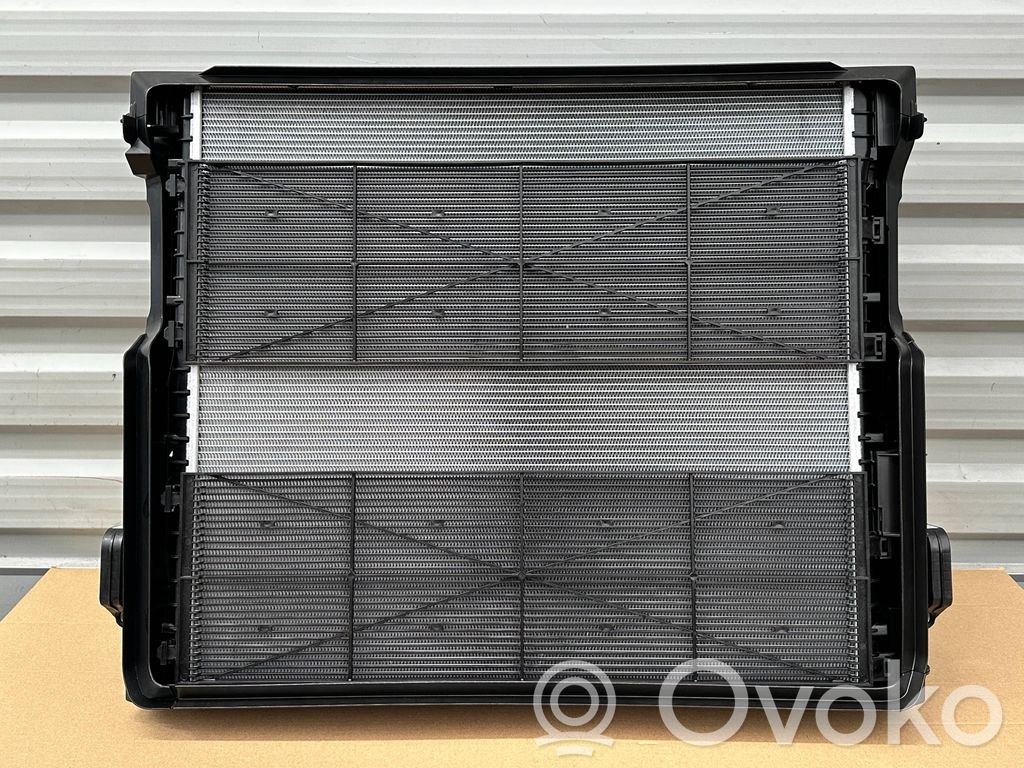 BMW 7 G70 Radiateur de refroidissement 