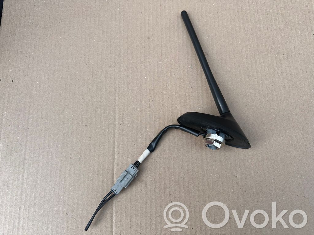 Antenne GPS   MAZDA3