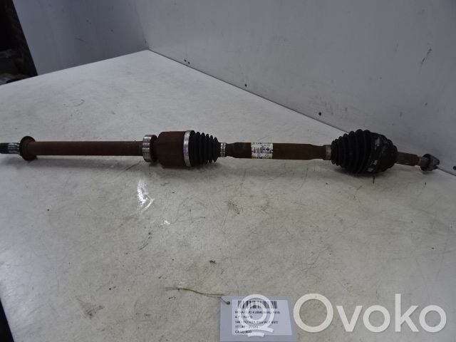 Etuvetoakseli   391003032R,391003032R