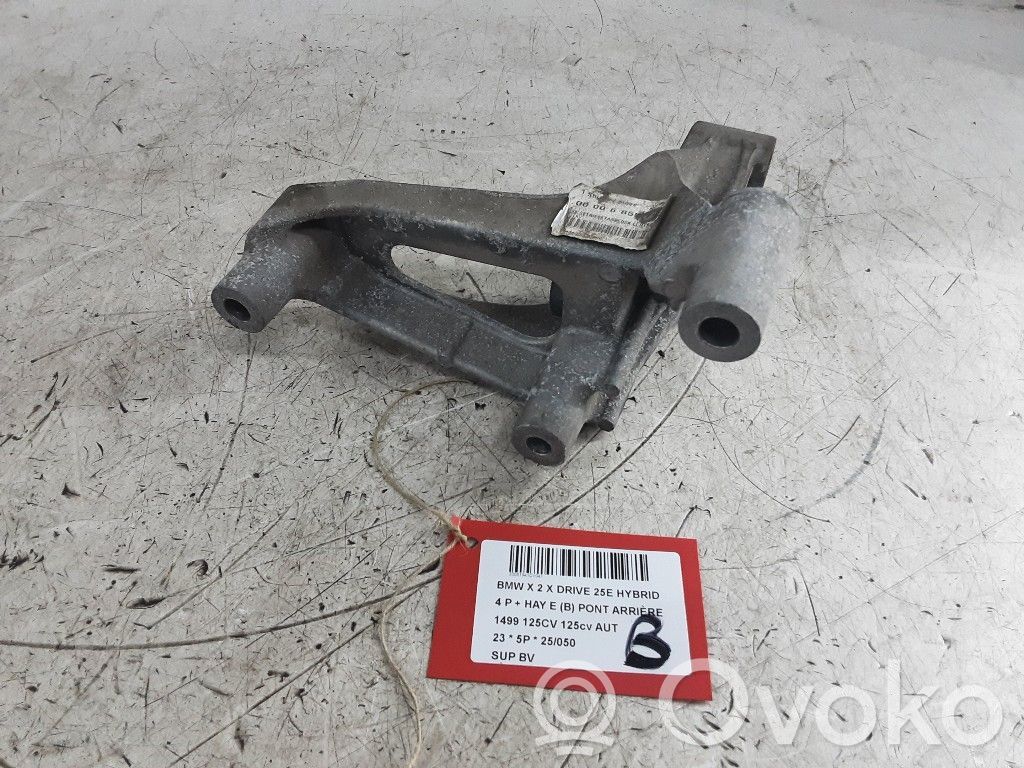 BMW X2 F39 Gearbox mounting bracket 