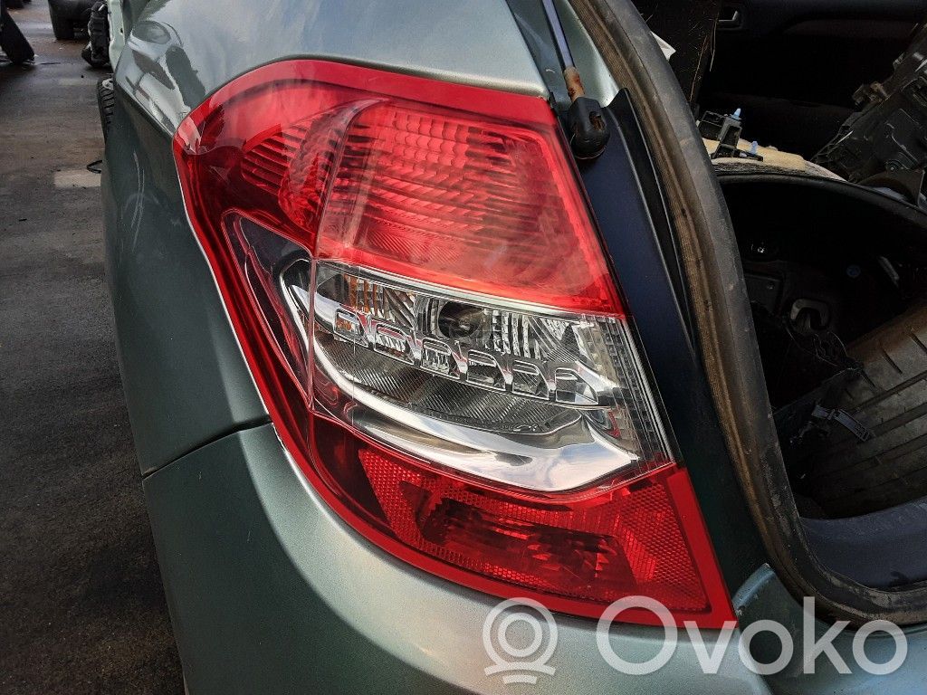 Rear/tail lights
