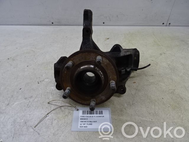 Front wheel hub