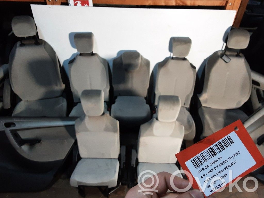 Interior set