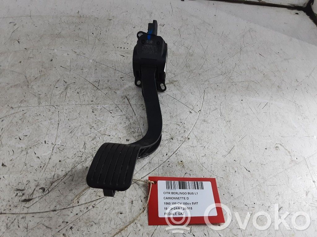 Akceleratoriaus pedalas   86ET19,86ET19