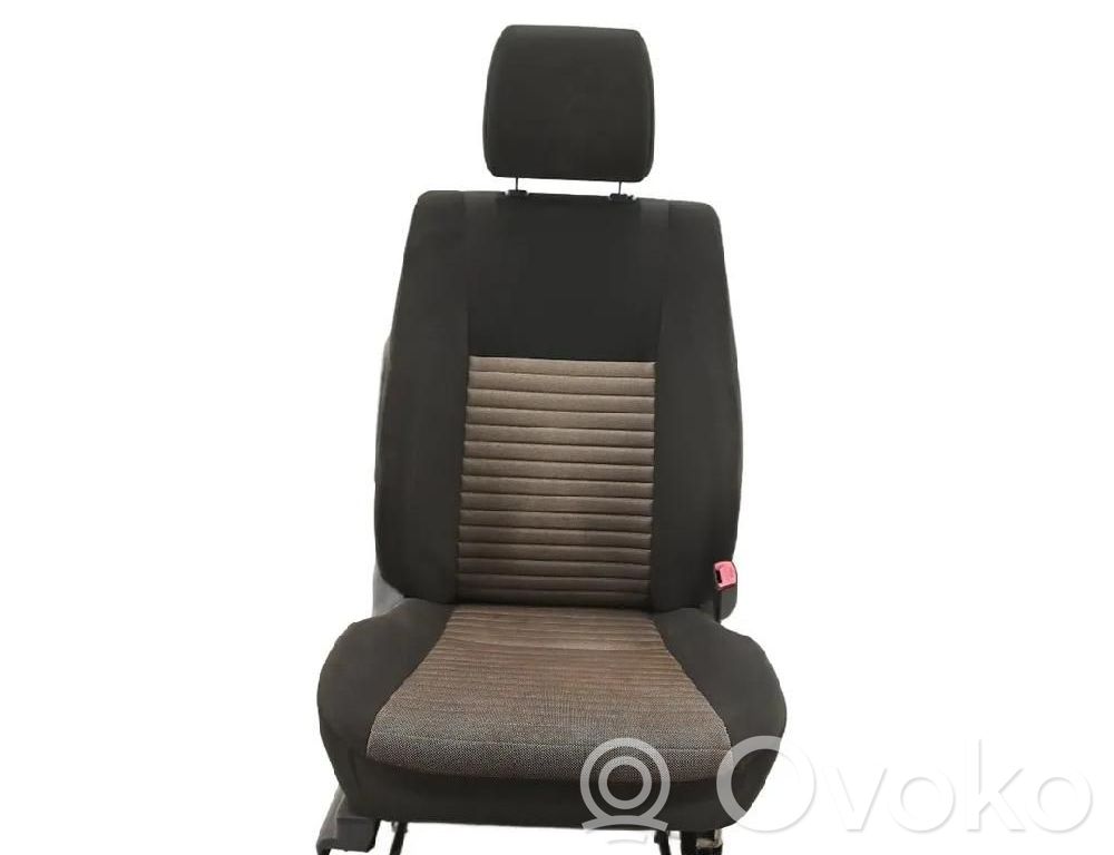 Fiat Sedici Etumatkustajan istuin 