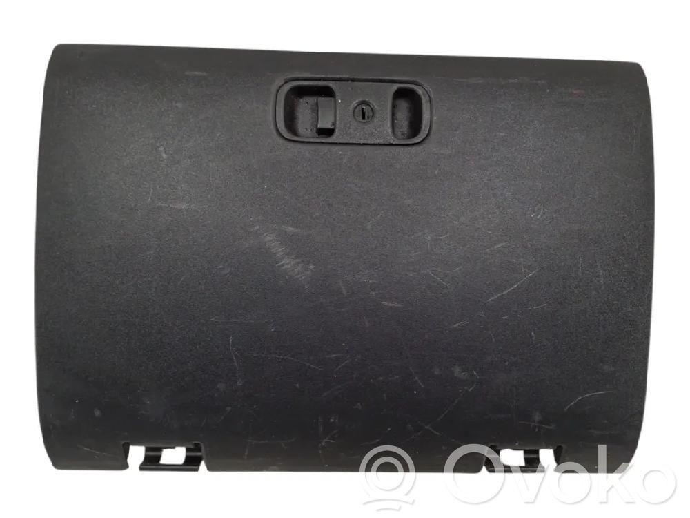 Mitsubishi Pajero Compartimiento/consola central del panel 