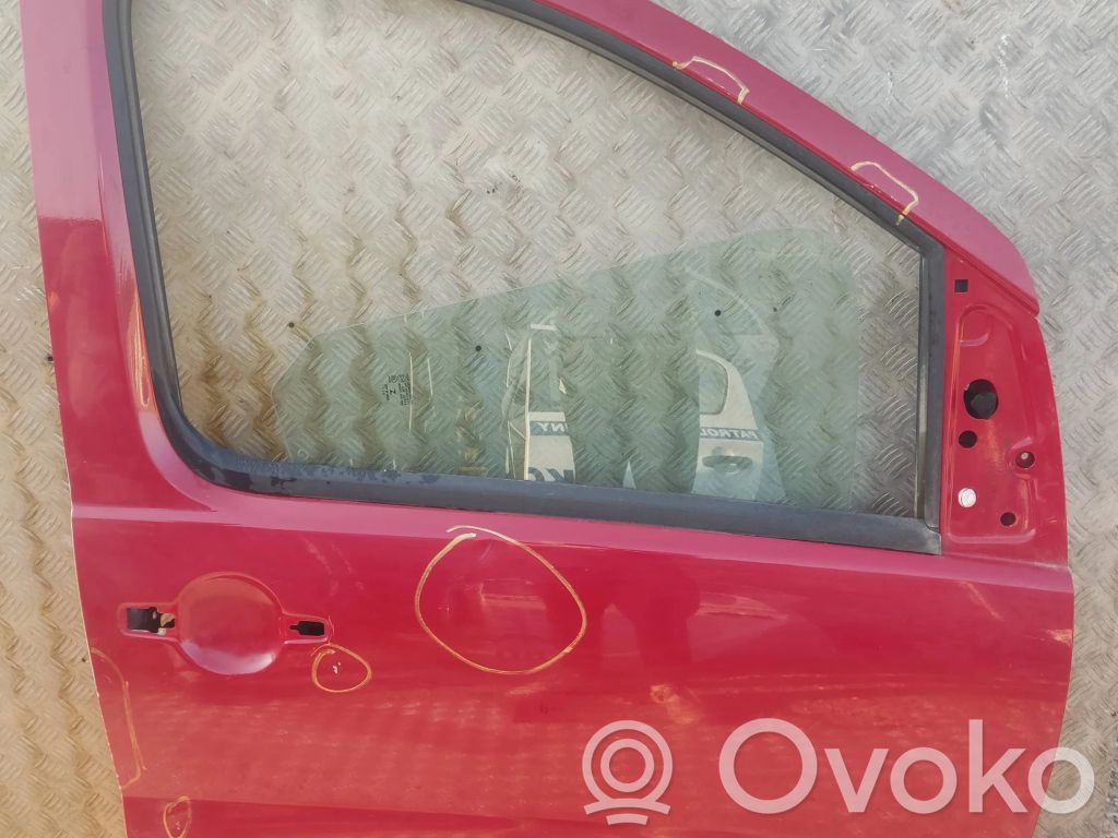 Letras de modelo de la puerta de carga