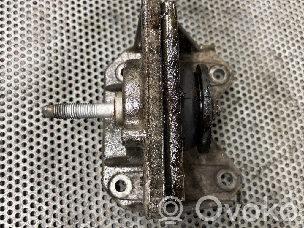 Renault Master II Engine mounting bracket 