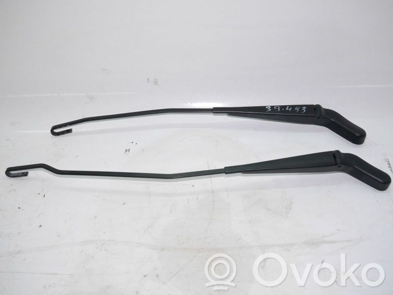 Wischerarm vorne   1X4317526AC,1X4317527AC,1X4317526AC,1X4317527AC