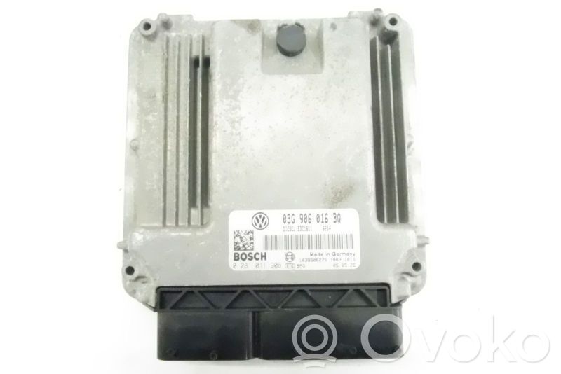 Volkswagen Touran I Engine control unit/module 